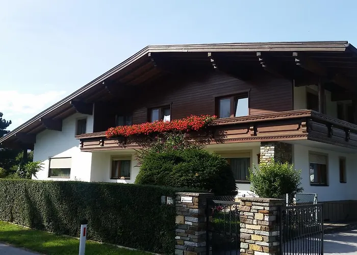 Haus Angelika - - Innsbruck/igls לינה וארוחת בוקר 3*